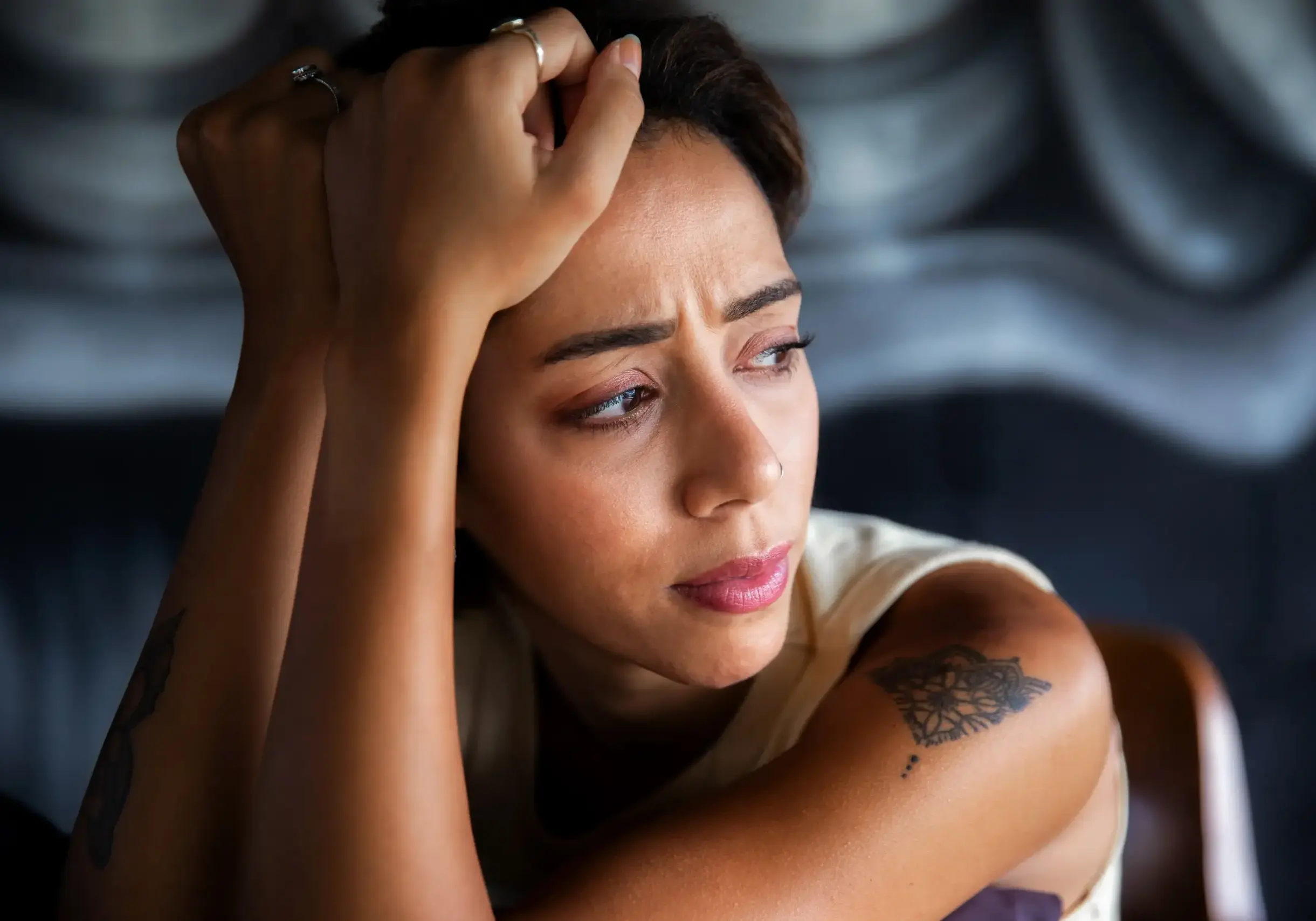 beautiful-middle-eastern-woman-is-struggling-with-2025-02-22-04-38-57-utc